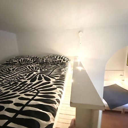 Small Home In Kamppi ヘルシンキ エクステリア 写真