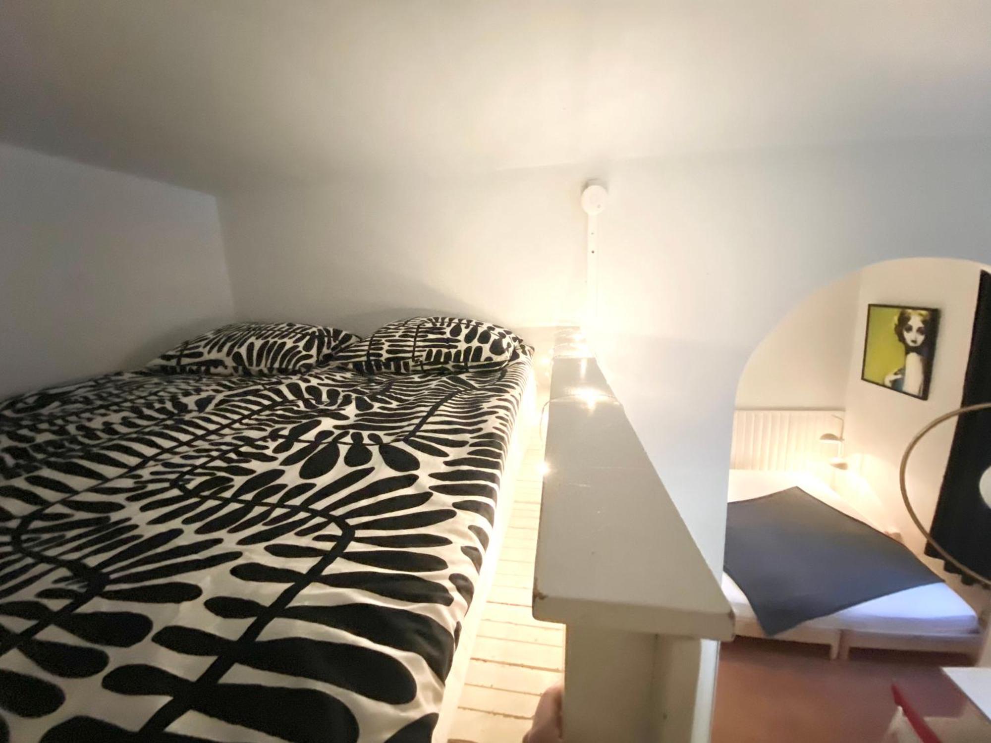 Small Home In Kamppi ヘルシンキ エクステリア 写真